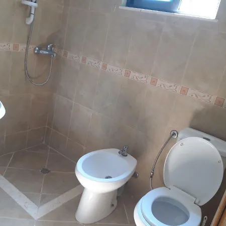 Ground Floor Apartament Wlora